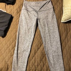 Victoria’s Secret Sports knockout Capri pants